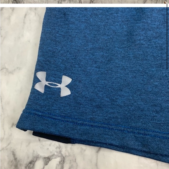 Under Armour Loose Fit Athletic Blue Sweatshorts Shorts size Large like New Cond - Picture 2 of 5